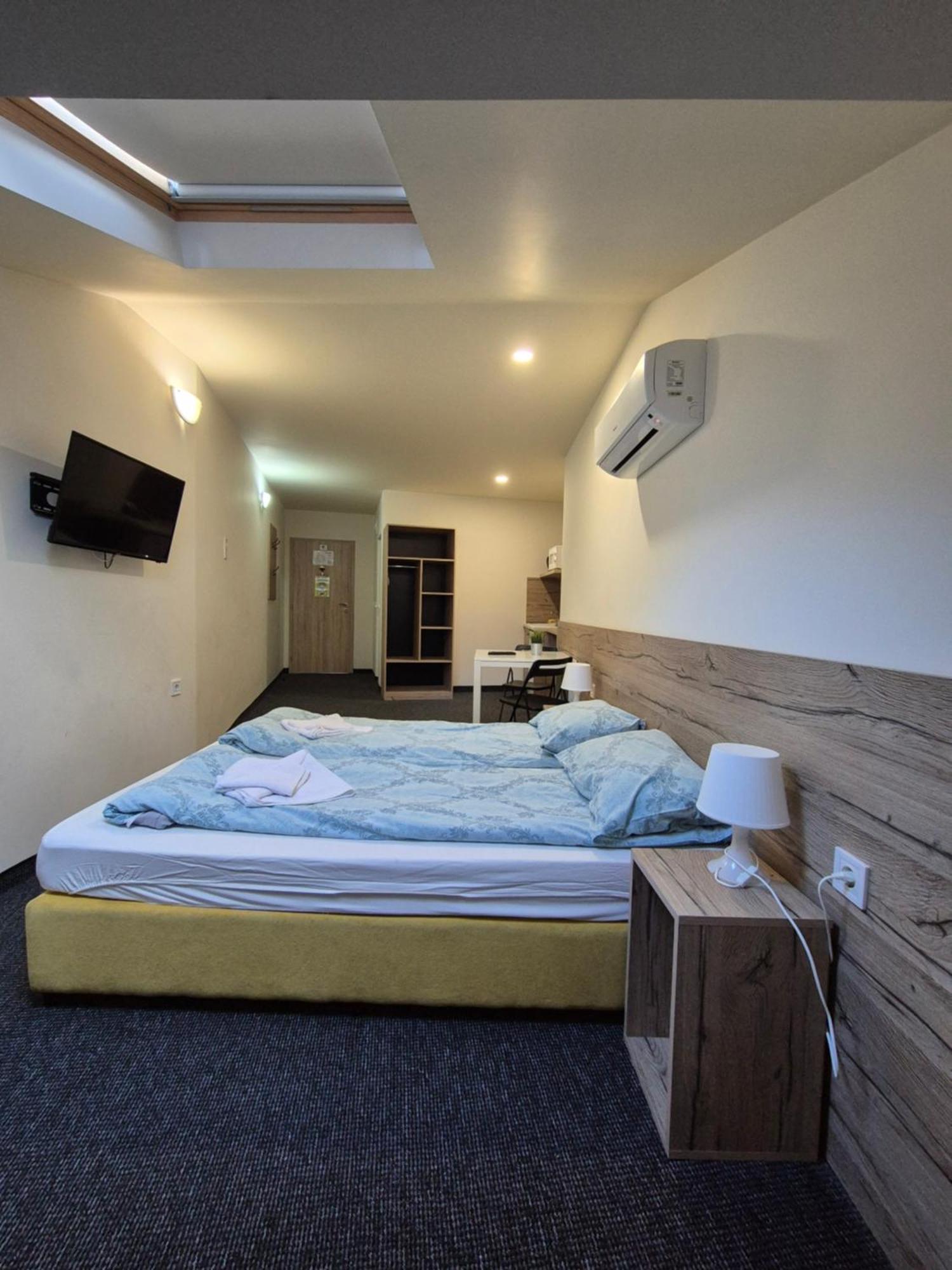 Стаи За Гости "Централ" Фамилни Стаи & Апартаменти Gabrovo Chambre photo