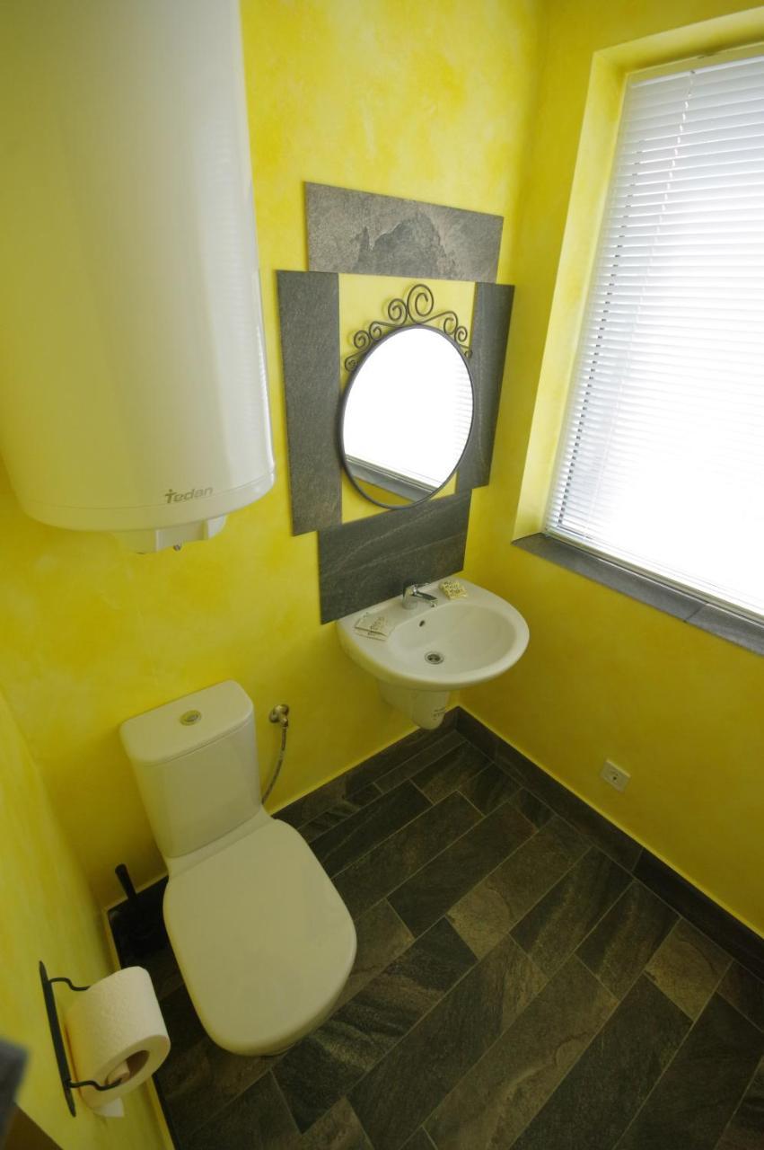Стаи За Гости "Централ" Фамилни Стаи & Апартаменти Gabrovo Extérieur photo